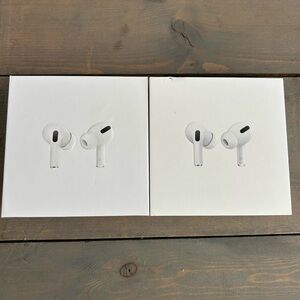 2 Apple AirPods empty boxes